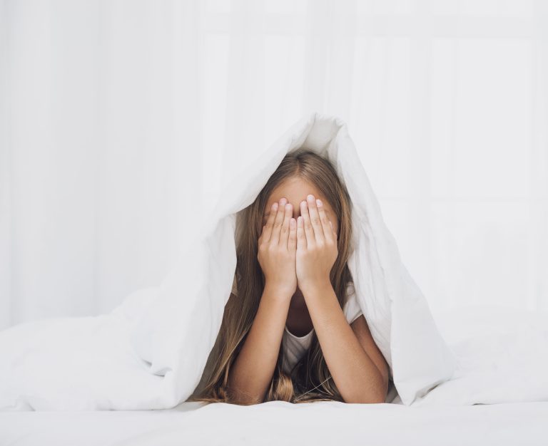 Trastornos del Sueño en Niños y Adolescentes: Efectividad de la Clonidina