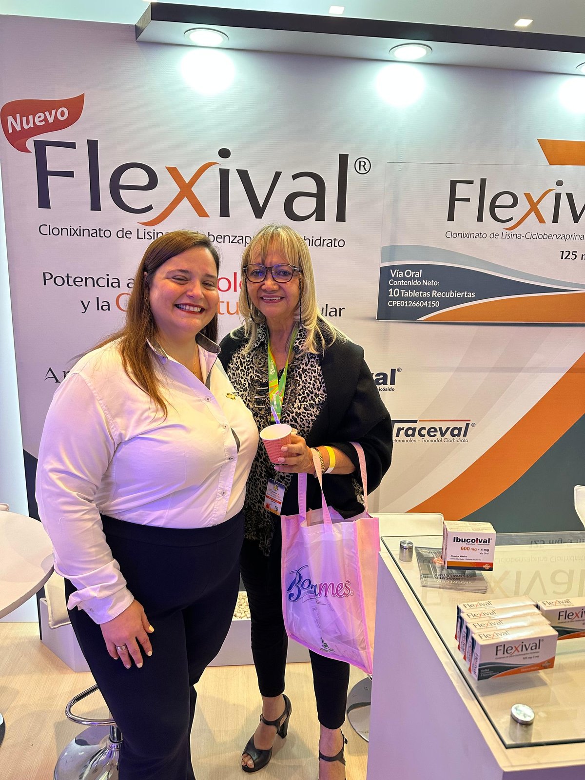 Stand de Valmorca en el XII Simposio con Flexival®