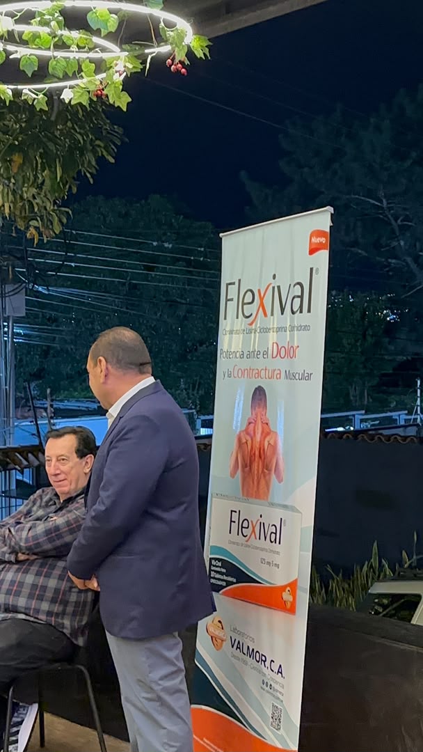 Equipo de Valmorca presentando Flexival®