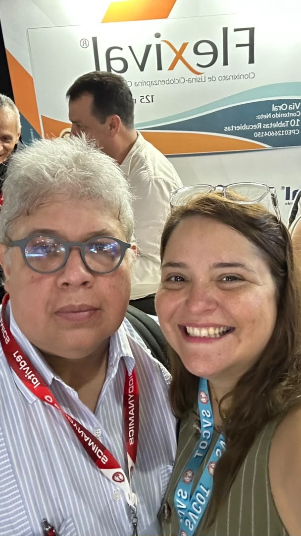Representantes de Valmorca junto a especialistas